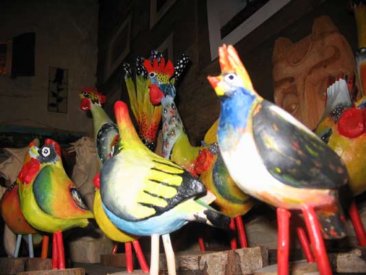 Guciów kury z drewna